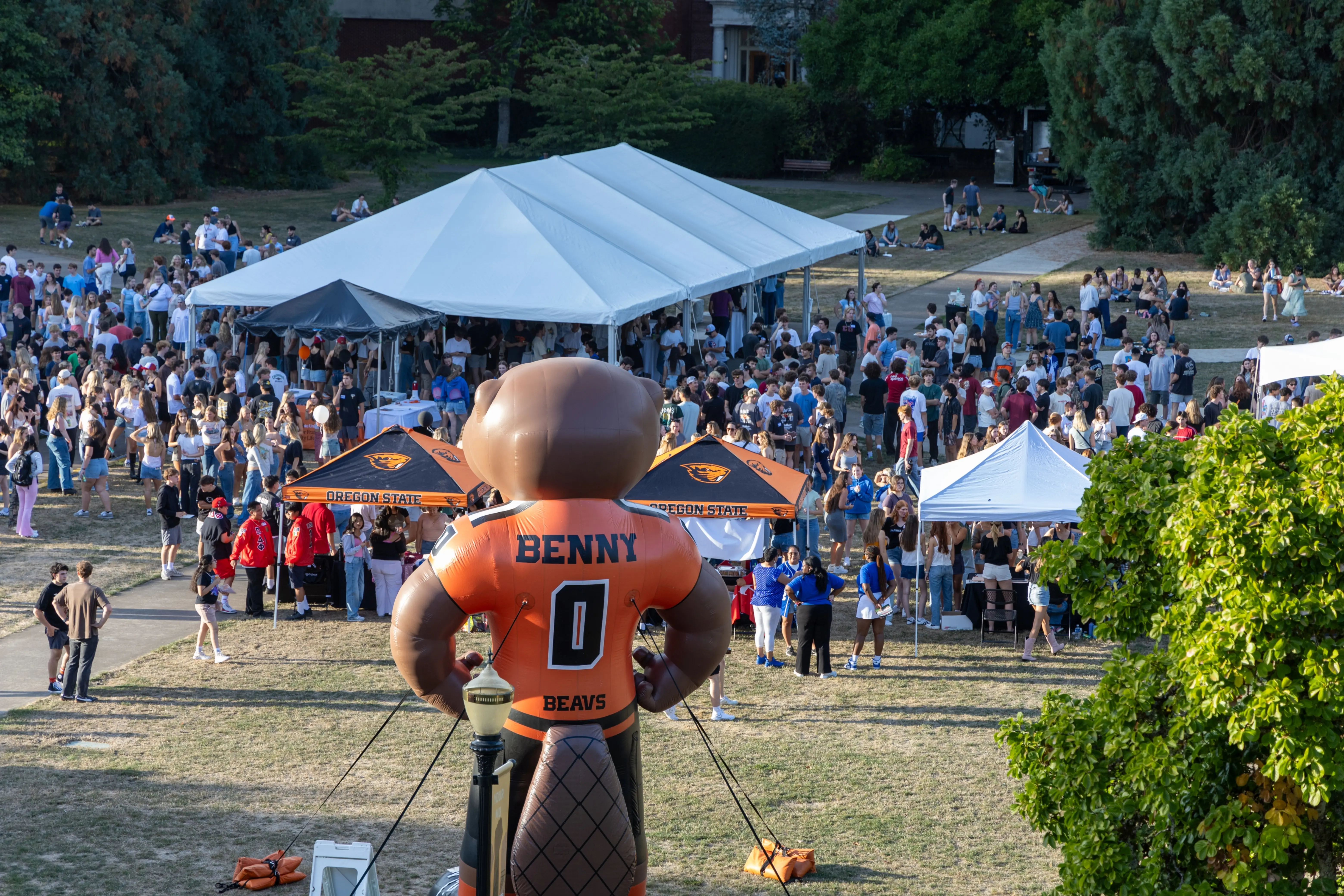 A wide shot image of the Go Greek BBQ